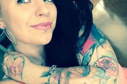 selfie tattoo Marketa,29let, Beroun